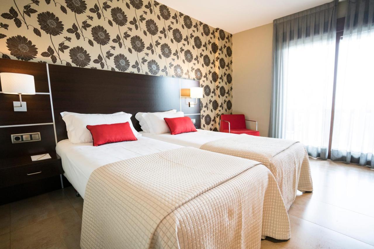 Hotel Piramide 2 ポルトノボ エクステリア 写真